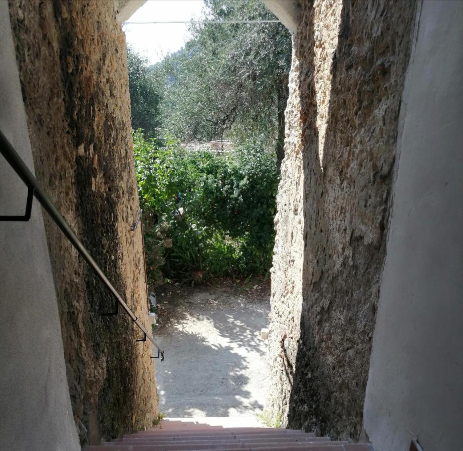 Appartamento Casa Elvira Seglia San Bernardo Esterno foto