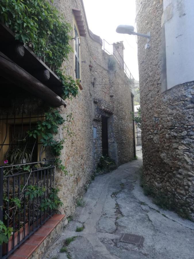 Appartamento Casa Elvira Seglia San Bernardo Esterno foto