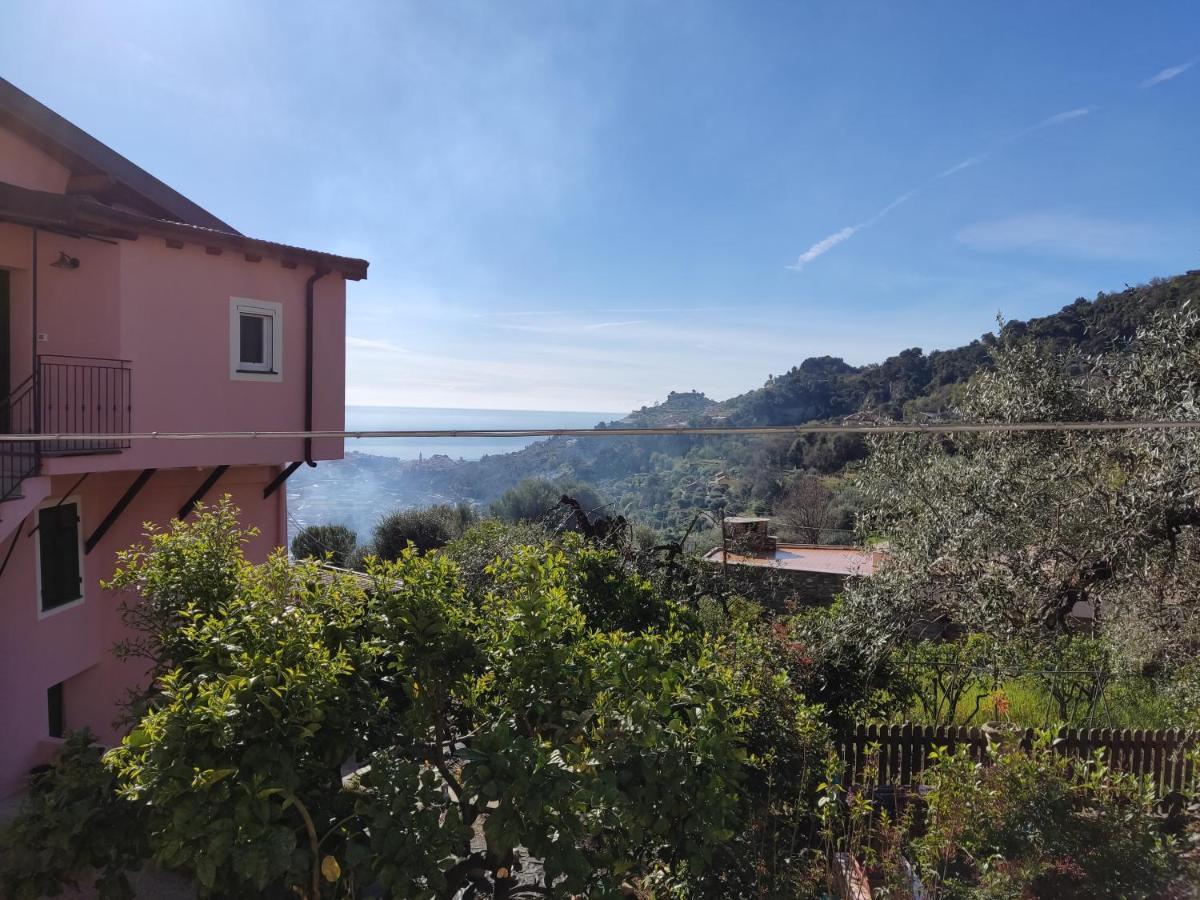 Appartamento Casa Elvira Seglia San Bernardo Esterno foto
