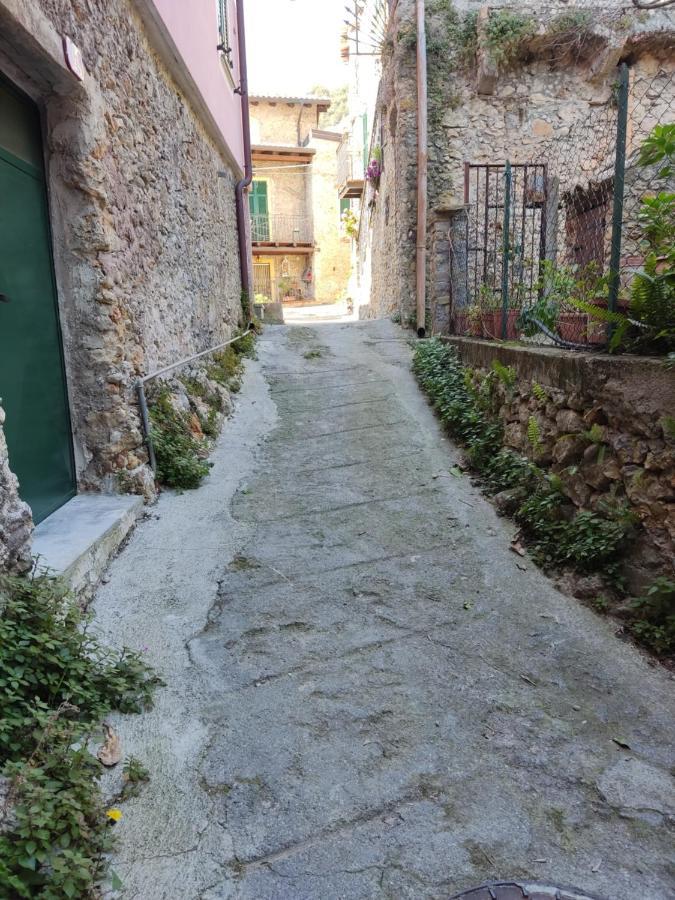 Appartamento Casa Elvira Seglia San Bernardo Esterno foto